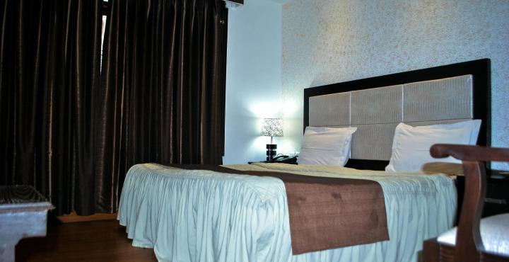 Hôtel Ashiana Regency à Shimla Extérieur photo